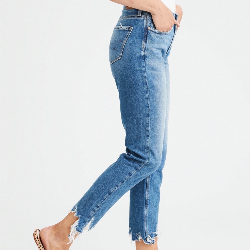 American Eagle Mom Jeans 👖